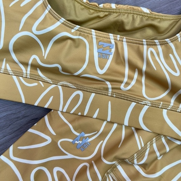 🔆BILLABONG🔆 SUMMIT BRA TANK ADVENTURE LEGGING SET - Picture 15 of 16